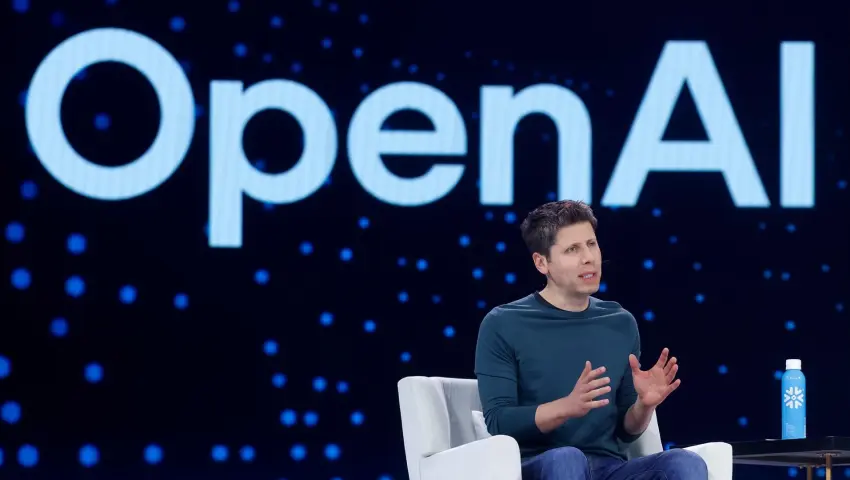 10 Things You Should Never Share with an AI Chatbot